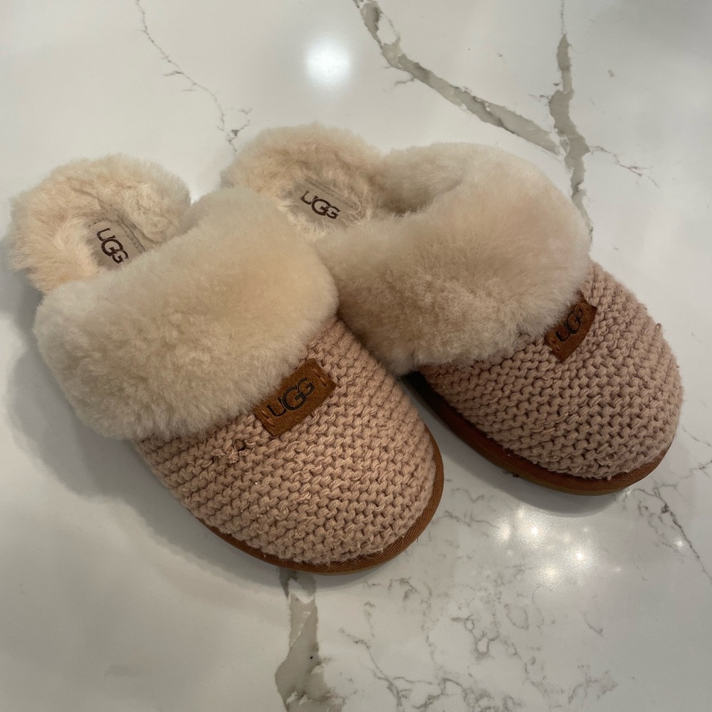 Ugg slippers size 7